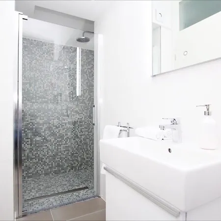 Apartmant Milan דירה *